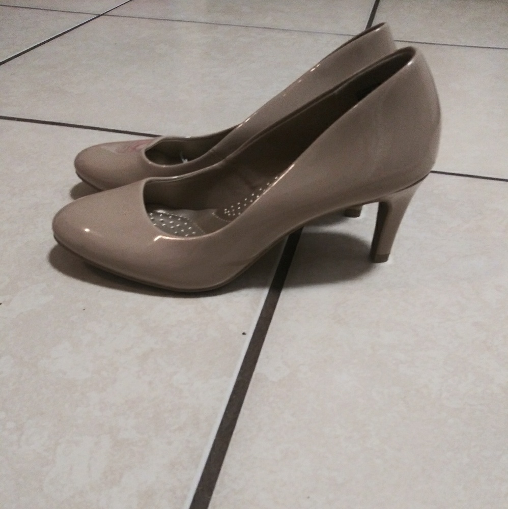 Dressy heels